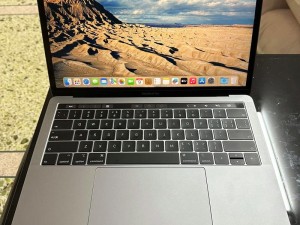 19岁MacBookPro,19 岁的 MacBook Pro，还能战否？